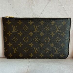 Louis Vuitton Monogram Neverfull Pouch (Red Interior)